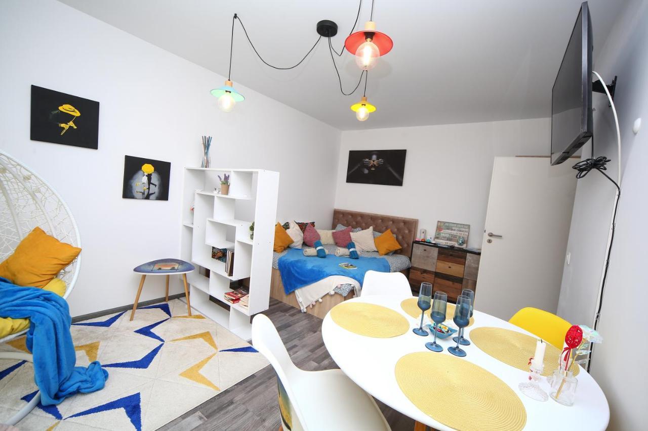 B&M Apartment Брашов Экстерьер фото