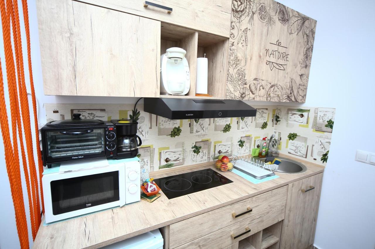 B&M Apartment Брашов Экстерьер фото