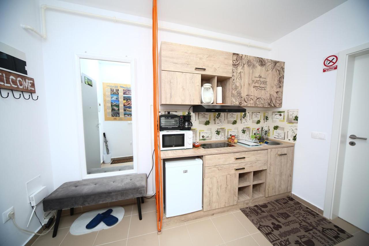 B&M Apartment Брашов Экстерьер фото