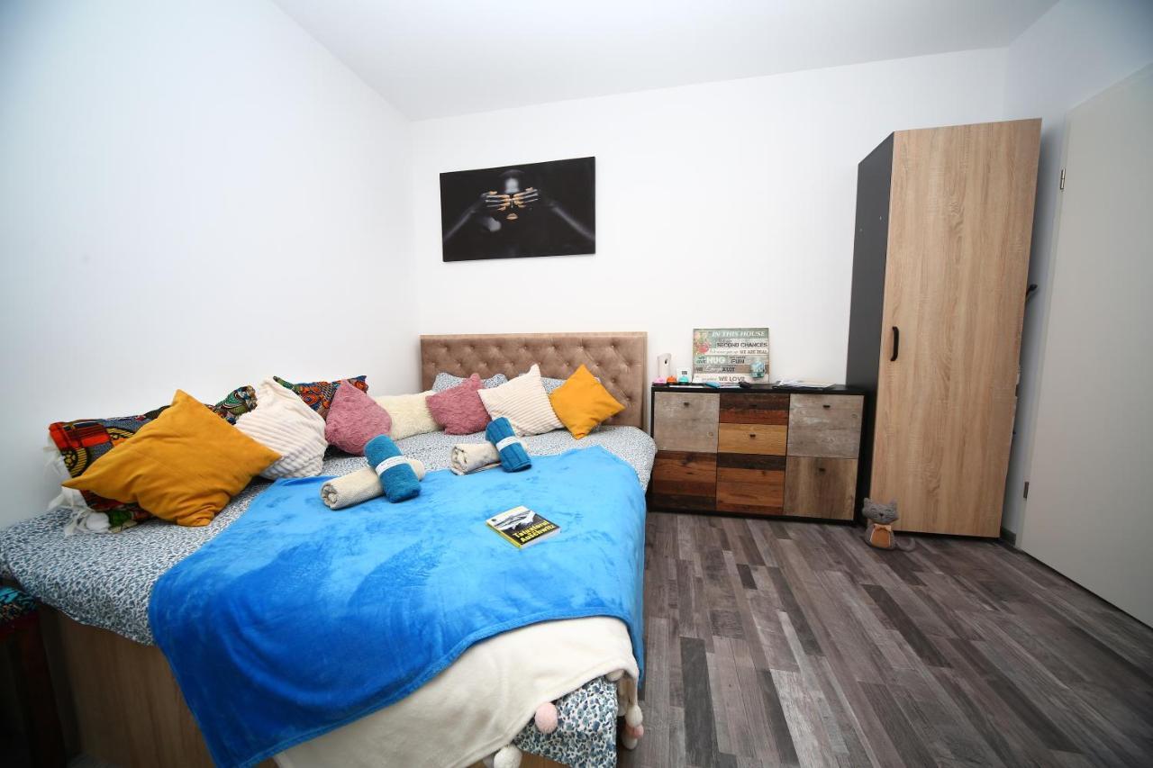 B&M Apartment Брашов Экстерьер фото
